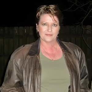 Meet your Posher, Denise